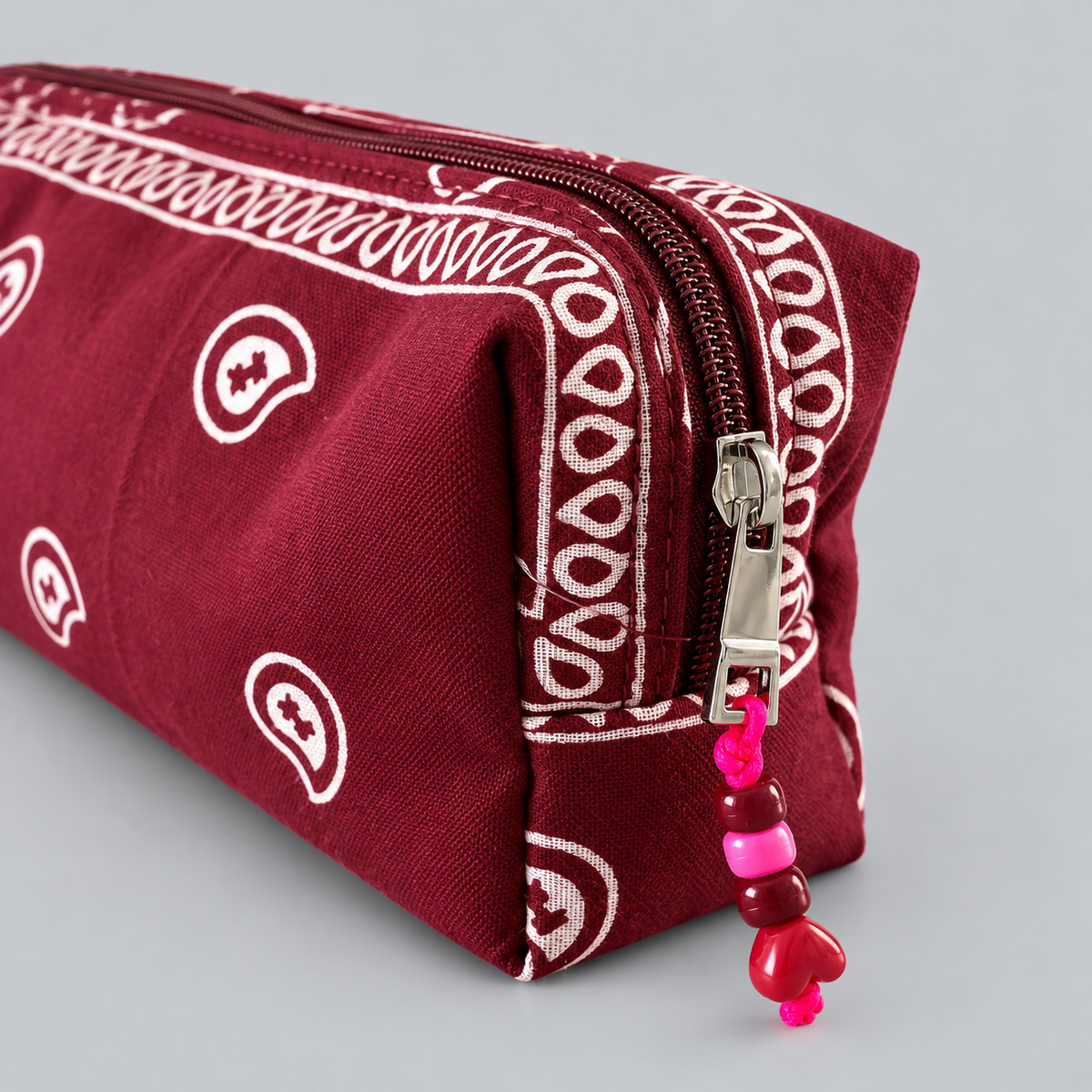 Bandana Beauty Case in Bordeaux