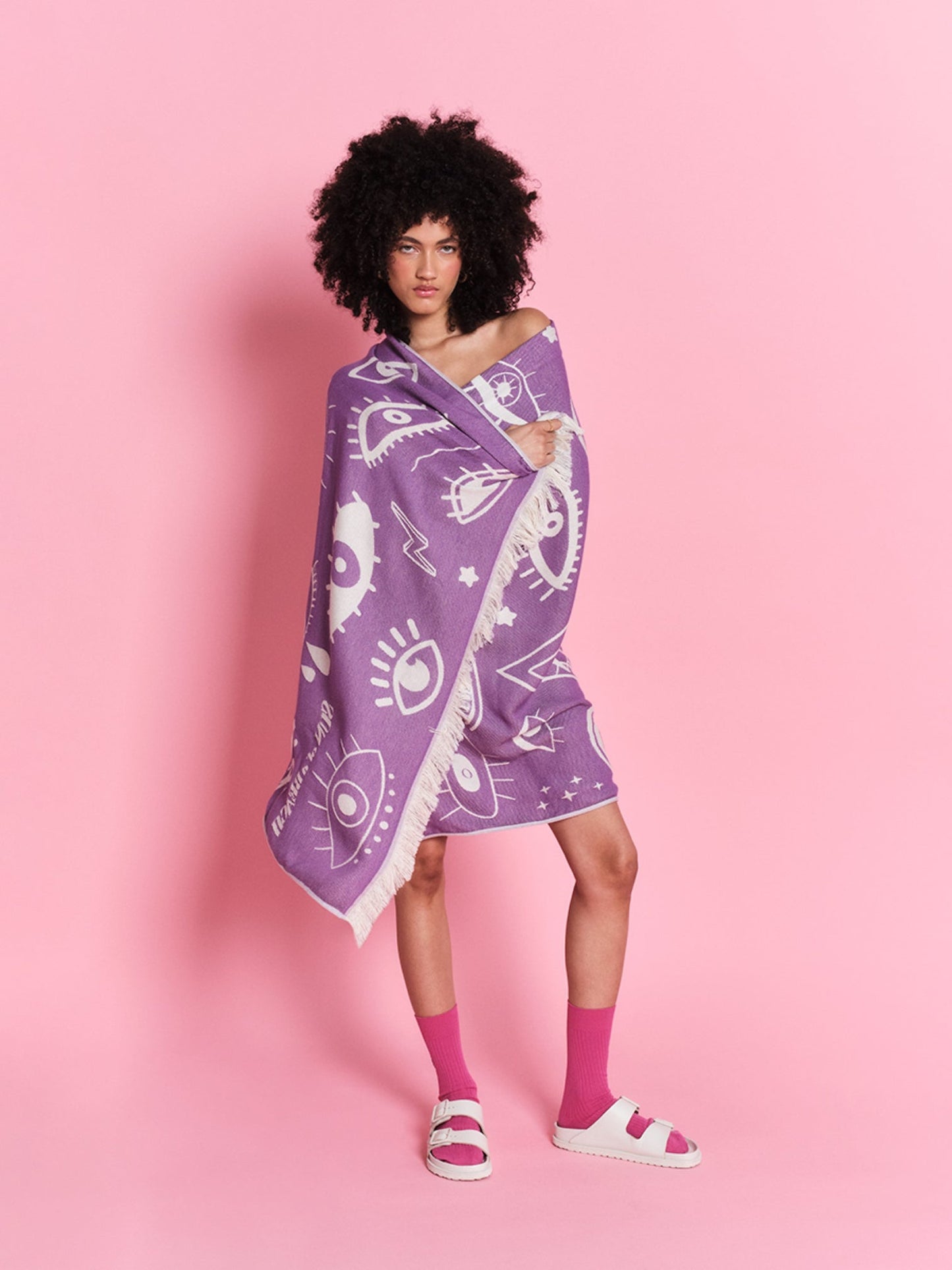 Feather Beach Towel – Electric Eyes | Sun of a Beach