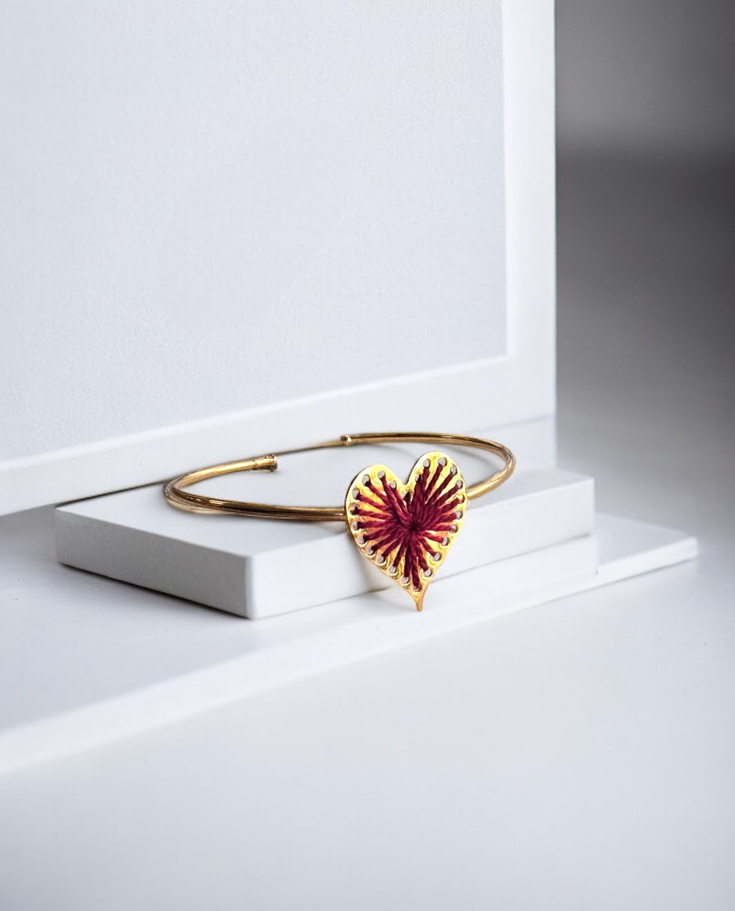 Heartfelt Grove Bangle
