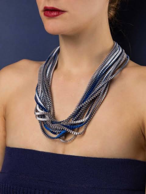 Essilp Necklace