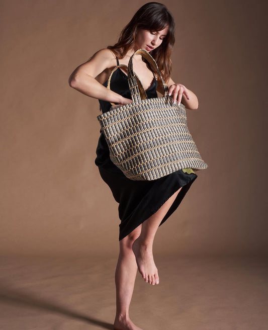 Shopper in Raffia